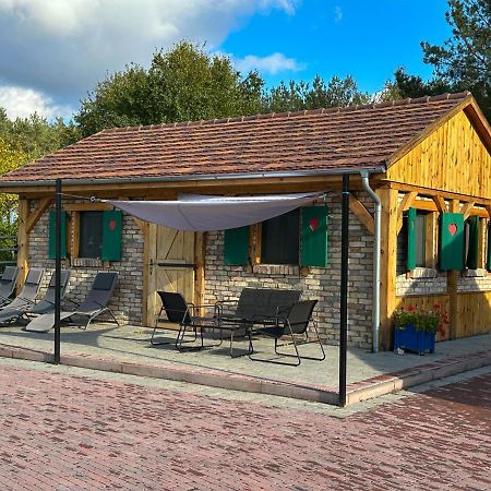 Gutshof Dragefeld Villa Krzyż Dış mekan fotoğraf